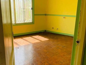 4 Bedroom Townhouse for sale in Royale Estates Tagaytay, Alfonso Cavite. Near Twin Lakes City Tagaytay