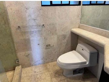 VENTA DEPTO. REMODELADO TORRES MIRAGE DE DOS RECAMARAS CON TERRAZA Y AMENIDADES EN SANTA FE