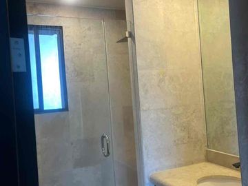 VENTA DEPTO. REMODELADO TORRES MIRAGE DE DOS RECAMARAS CON TERRAZA Y AMENIDADES EN SANTA FE