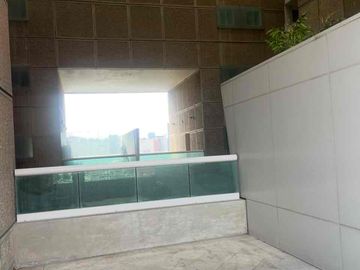 VENTA DEPTO. REMODELADO TORRES MIRAGE DE DOS RECAMARAS CON TERRAZA Y AMENIDADES EN SANTA FE