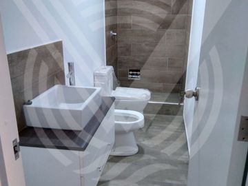 CUARTO PISO: DE ESTRENO Y LINDOS ACABADOS. SE VENDE DEPARTAMENTO EN LOS OLIVOS CON TERRAZA