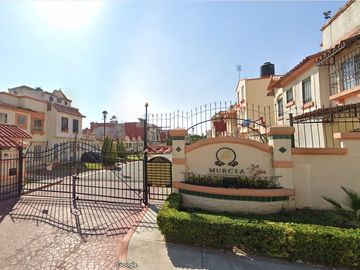 ¡Remate Bancario! Excelente Oportunidad, Bonita casa en condominio.