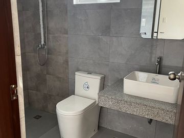 169sqm House and lot For sale 4 Bedrooms in Greenwoods Pasig City (Ready For Occupancy) PH2825