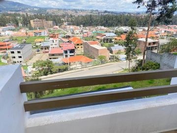 Villa en venta por estrenar en condominio privado, sector Misicata