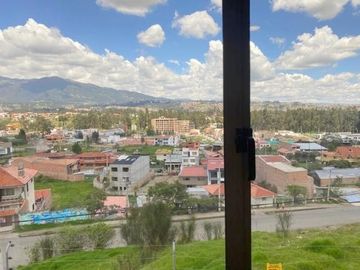 Villa en venta por estrenar en condominio privado, sector Misicata
