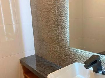 Villa en venta por estrenar en condominio privado, sector Misicata