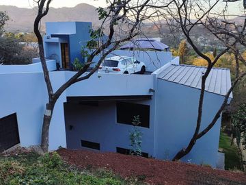 CASA EN VENTA EN LAS CAÑADAS