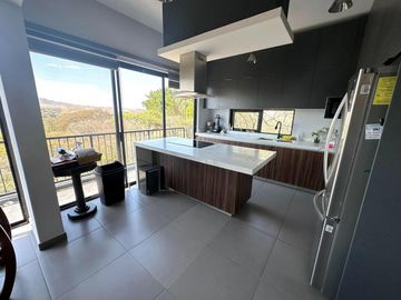 CASA EN VENTA EN LAS CAÑADAS