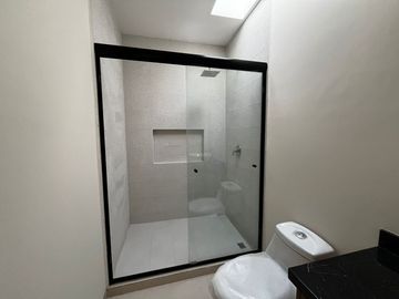 HERMOSA CASA NUEVA ESTILO MINIMALISTA EN VENTA