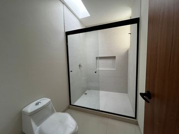 HERMOSA CASA NUEVA ESTILO MINIMALISTA EN VENTA