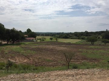 BONITO RANCHO AGRICOLA EN DOL. HGO CON CASA, CABALLERIZAS, POZO, DE OPORTUNIDAD