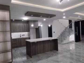 CASA DE VENTA EN TUMBACO,  La Morita 2