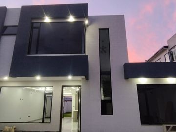 CASA DE VENTA EN TUMBACO,  La Morita 2