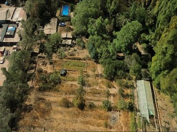 Parcela una hectárea suelo mixto: Industrial inofensivo, agrícola, comercial, habitacional. La Pintana.