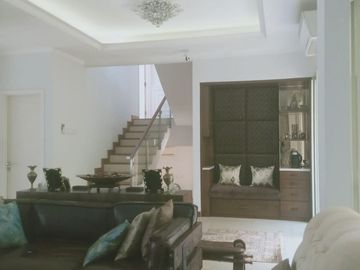 Rumah Minimalis Modern 2 Lantai Siap Huni di Kebayoran Garden