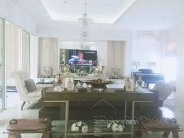 Rumah Minimalis Modern 2 Lantai Siap Huni di Kebayoran Garden