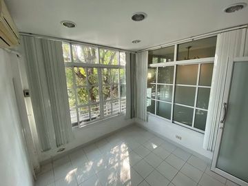Sale or for Rent Commercial Building  Ekamai