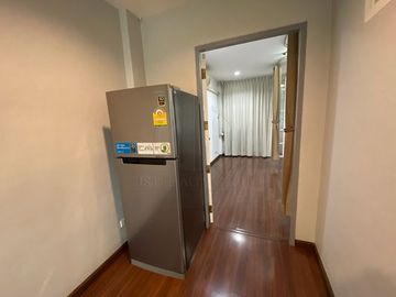Sale or for Rent Commercial Building  Ekamai