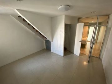 Sale or for Rent Commercial Building  Ekamai