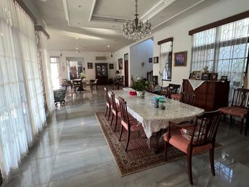 Rumah Mewah Siap Huni di Cinere, ada Kolam Renang