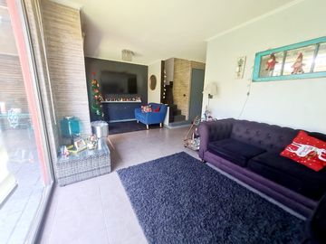 Increible propiedad dentro de condominio