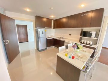 Condo for sale in Sriracha Bang Phra sea view, beautiful room, complete with electrical appliances.