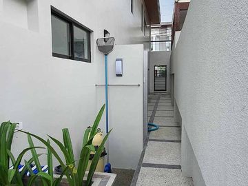 2 Storey House and Lot for sale in Filinvest 2 Batasan Hills near Commonwealth Quezon City