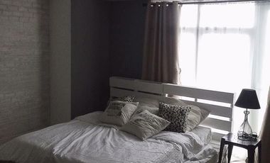 Red Oak Two Serendra STUDIO for rent in Taguig Metro Manila