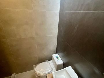 MODERNA VIVIENDA A ESTRENAR DE VENTA, Sector Miraflores, C1314