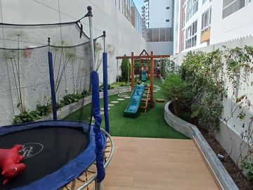 Moderno Departamento de Finos Acabados