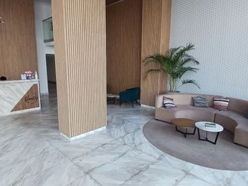 Moderno Departamento de Finos Acabados