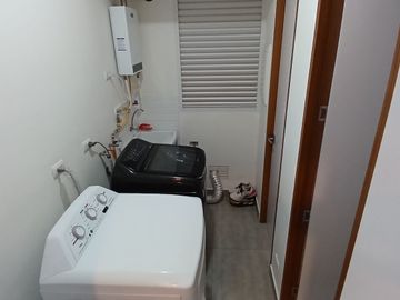 Moderno Departamento de Finos Acabados