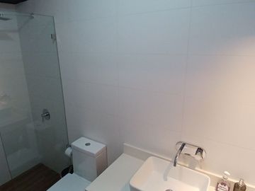 Moderno Departamento de Finos Acabados