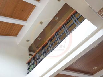 EXQUISITE HOME IN POSH COMMUNITY NEWLY RENNOVATED