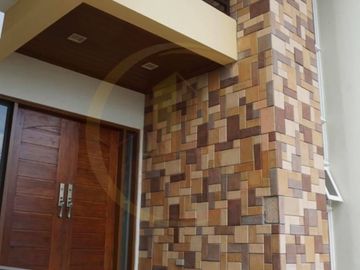EXQUISITE HOME IN POSH COMMUNITY NEWLY RENNOVATED