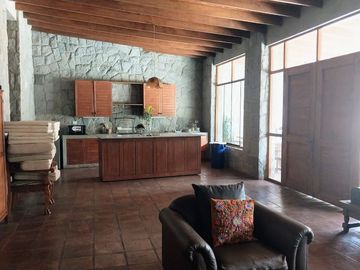 VENTA CASA SANTA EULALIA CON PISCINA