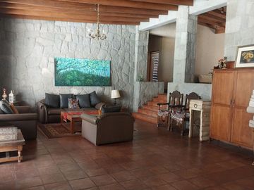 VENTA CASA SANTA EULALIA CON PISCINA
