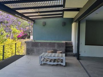CASA EN VENTA CON MAGNIFICA UBICACIÓN.