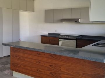 CASA EN VENTA CON MAGNIFICA UBICACIÓN.