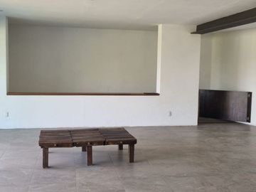 CASA EN VENTA CON MAGNIFICA UBICACIÓN.