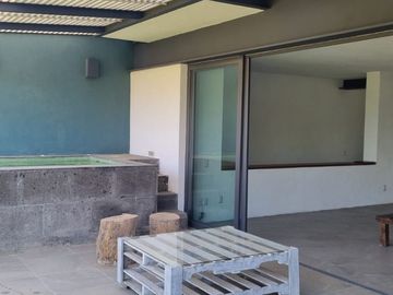 CASA EN VENTA CON MAGNIFICA UBICACIÓN.