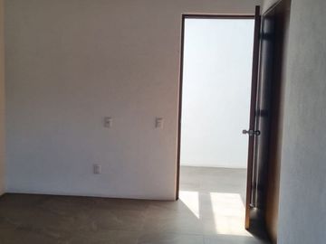 CASA EN VENTA CON MAGNIFICA UBICACIÓN.