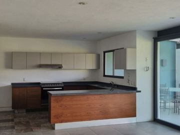 CASA EN VENTA CON MAGNIFICA UBICACIÓN.
