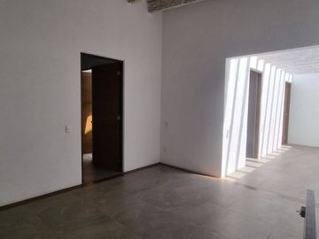 CASA EN VENTA CON MAGNIFICA UBICACIÓN.