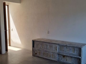 CASA EN VENTA CON MAGNIFICA UBICACIÓN.