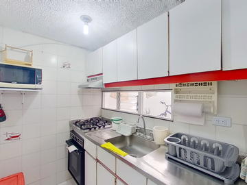 VENTA APARTAMENTO en VICTORIA NORTE, cerca a CC Mazuren, CC Parque la Colina, Cll 153, Cll 138 y Autopista Norte, excelente ubicacion y precio!