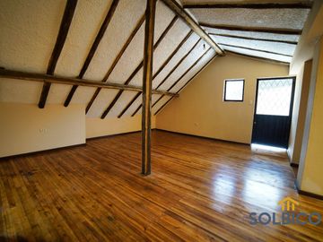 Casa de venta en Monay esquinera Cuenca