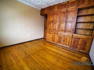 Casa de venta en Monay esquinera Cuenca