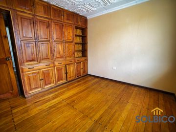 Casa de venta en Monay esquinera Cuenca