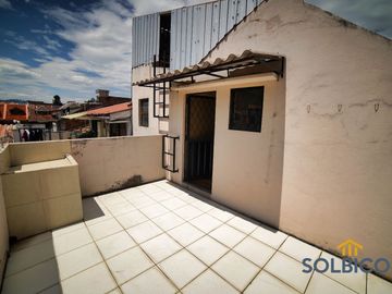 Casa de venta en Monay esquinera Cuenca